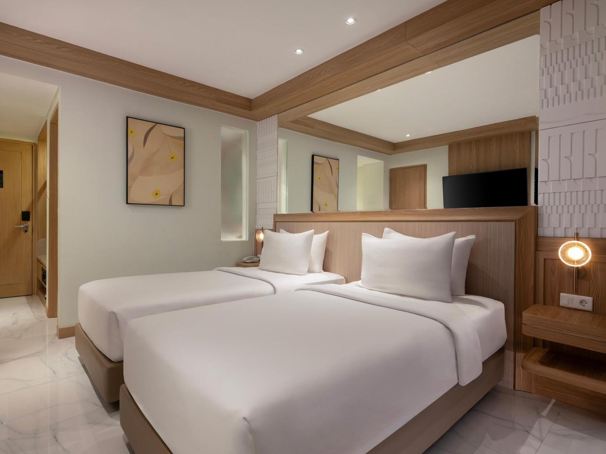 Hotel Golden Hill By Golden Tulip Tlekung Zewnętrze zdjęcie