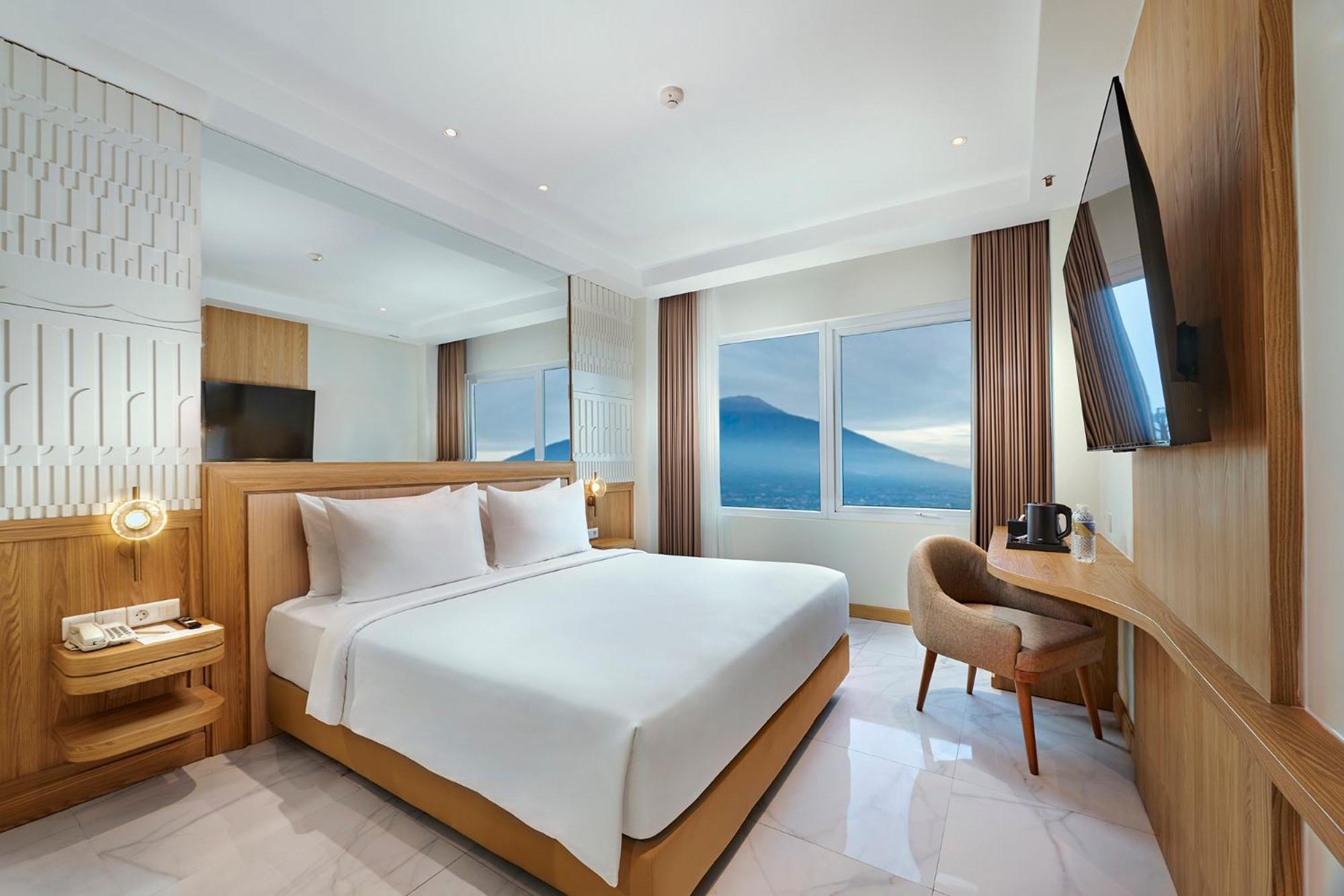 Hotel Golden Hill By Golden Tulip Tlekung Zewnętrze zdjęcie